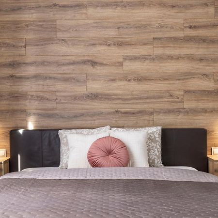 Exclusive Stylish Suite By Prestige Homes Next To The Oktogon Будапеща Екстериор снимка