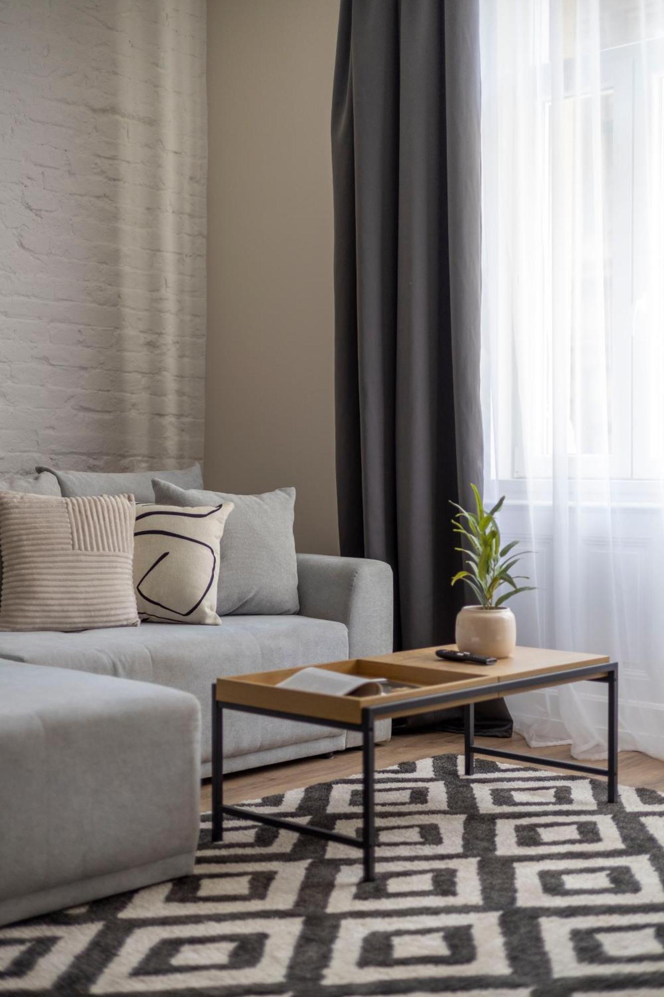 Exclusive Stylish Suite By Prestige Homes Next To The Oktogon Будапеща Екстериор снимка